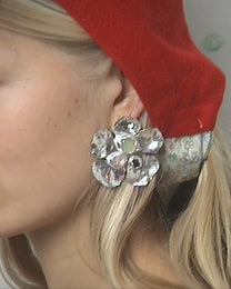 yvonne with morganite, prasiolite and flint